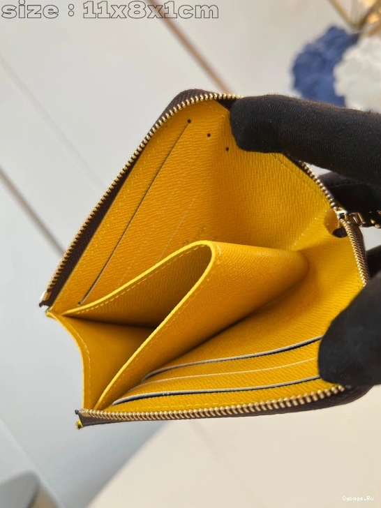 Louis Vuitton Wallet-11*8.5*1.5CM Noa Compact 0517